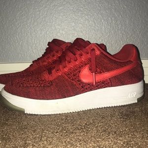 Nike Fly Knit Air Force 1 low.